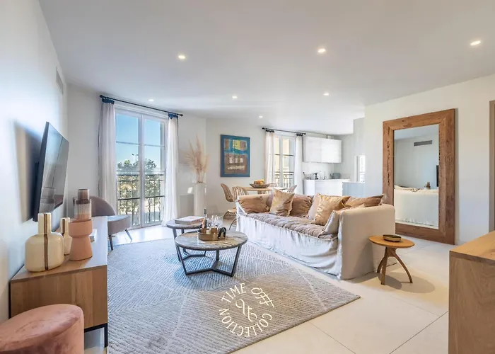 A&a By Time Off Collection * سان تروبيه