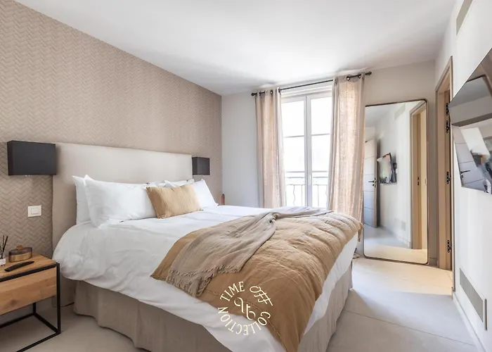 A&a By Time Off Collection