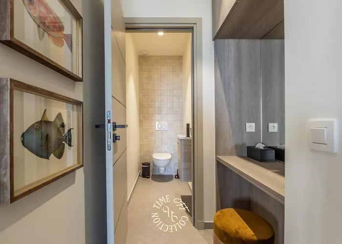 A&a By Time Off Collection *